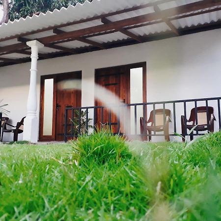 Akila Holiday Resort Habarana Exterior foto